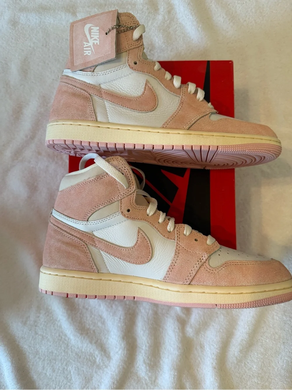 Nike Air Jordan 1 High Pink and White Suede/Leather Retro OG size 9.5 New NWT